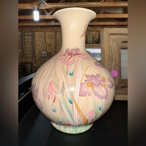 Vintage Japanese Shibata 8”‎ Vase Irises & Butterflies, Porcelain